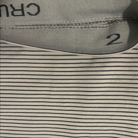 lululemon Black and White Striped short sleeved swiftly tech - Picture 3 of 3